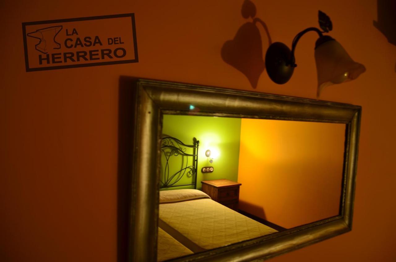 La Casa Del Herrero El Poyo Exterior foto